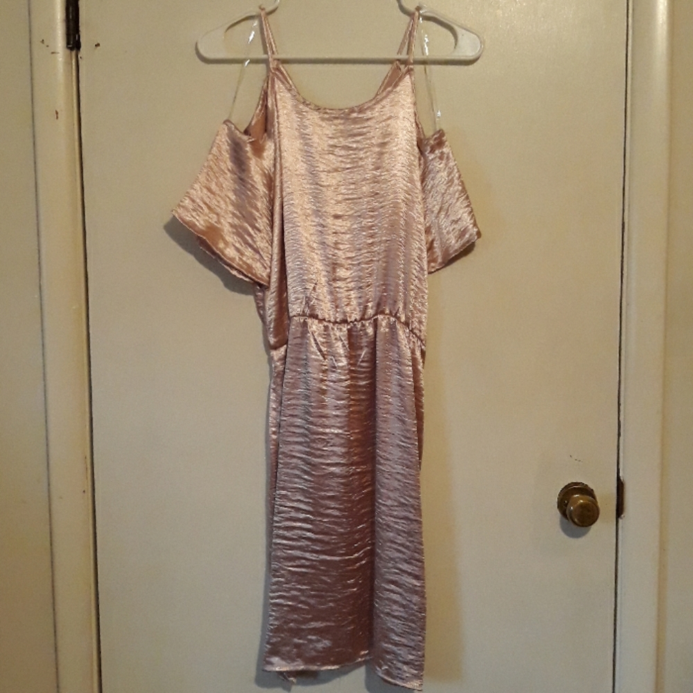 Charlotte Russe pink dress - Picture 6 of 8